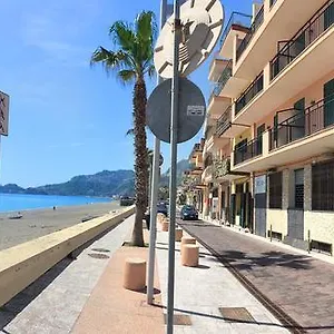 https://appartamento-mare-marconi.sicilyhotelsitaly.net