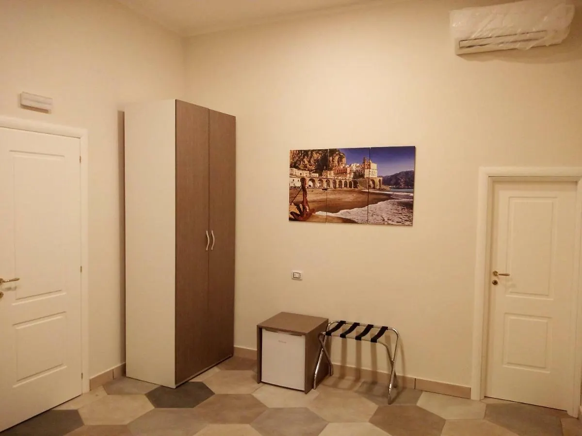 B&B La Dimora Del Conte Neapel 5*,  Italien